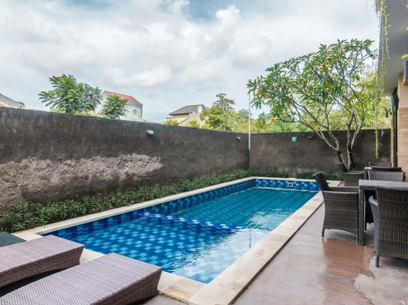 Zen Rooms Basic Jimbaran Taman Mulia Eksteriør bilde
