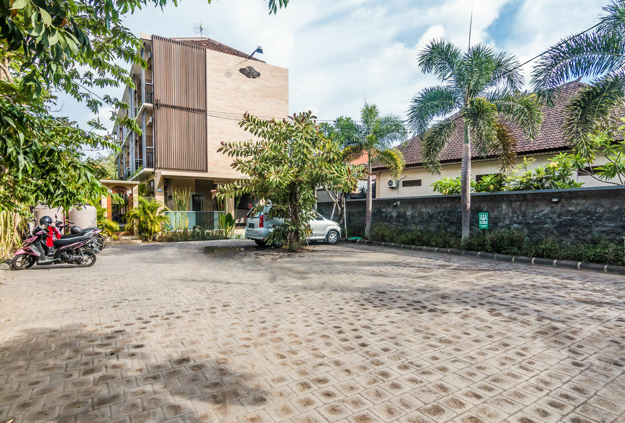 Zen Rooms Basic Jimbaran Taman Mulia Eksteriør bilde