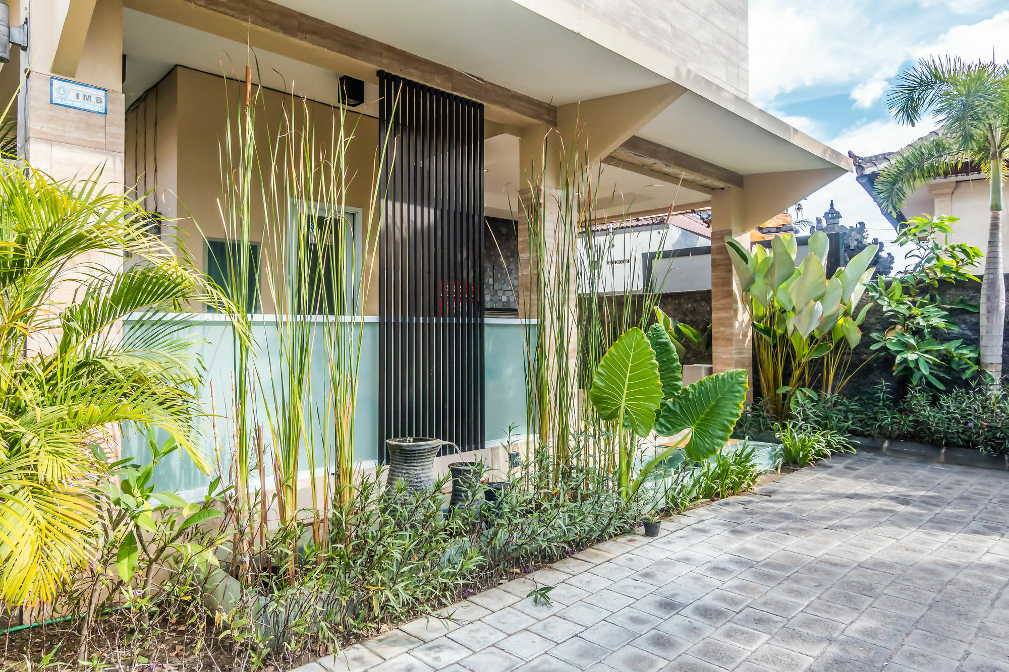 Zen Rooms Basic Jimbaran Taman Mulia Eksteriør bilde